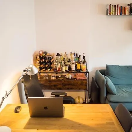 Cozy Flat In Schwabing Munich